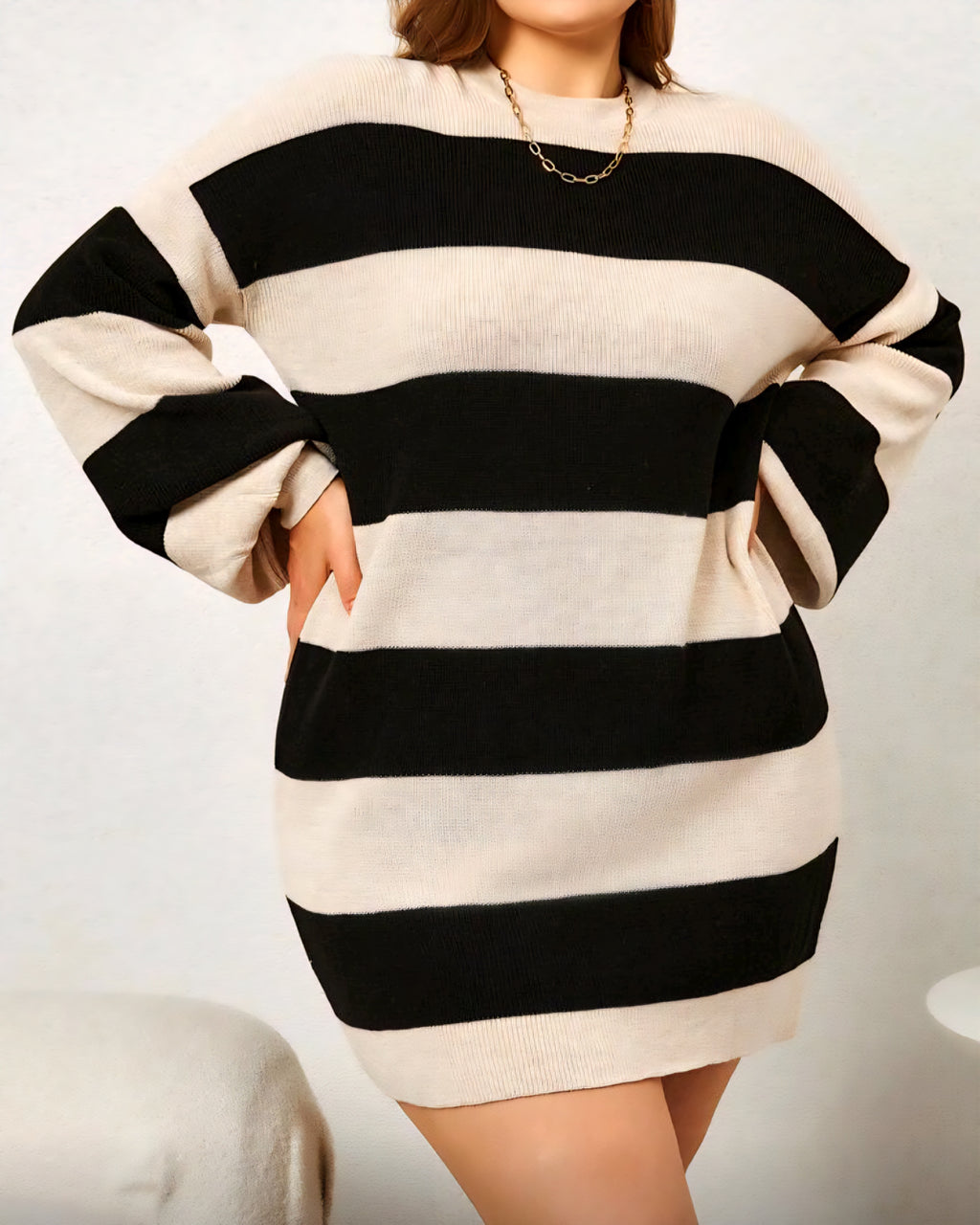 Pohodlné pruhované svetrové šaty