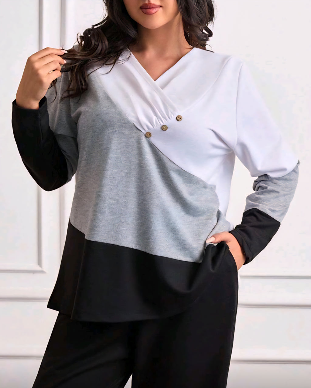 Stylová dámská souprava volného střihu