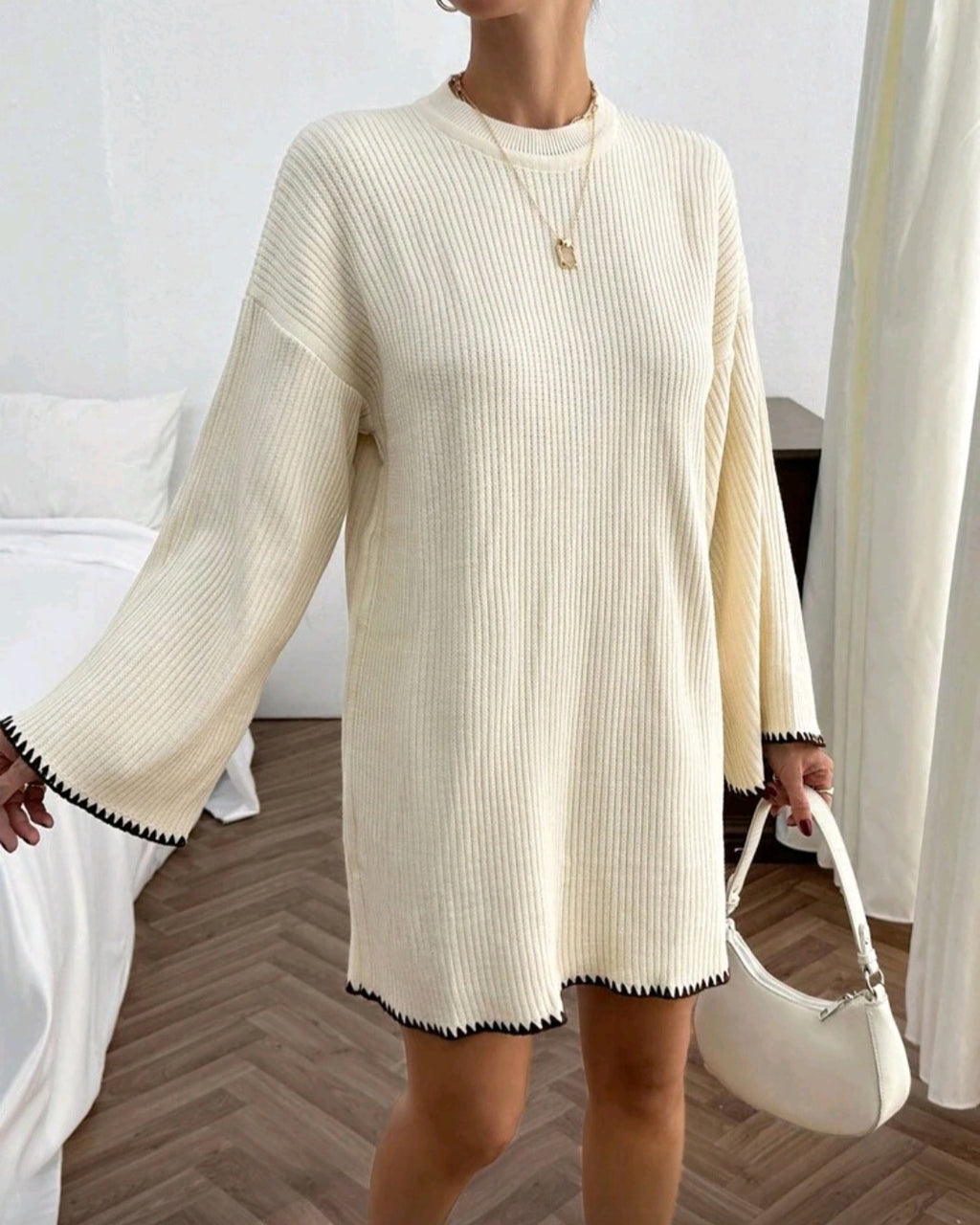 Dlouhý oversize svetřík