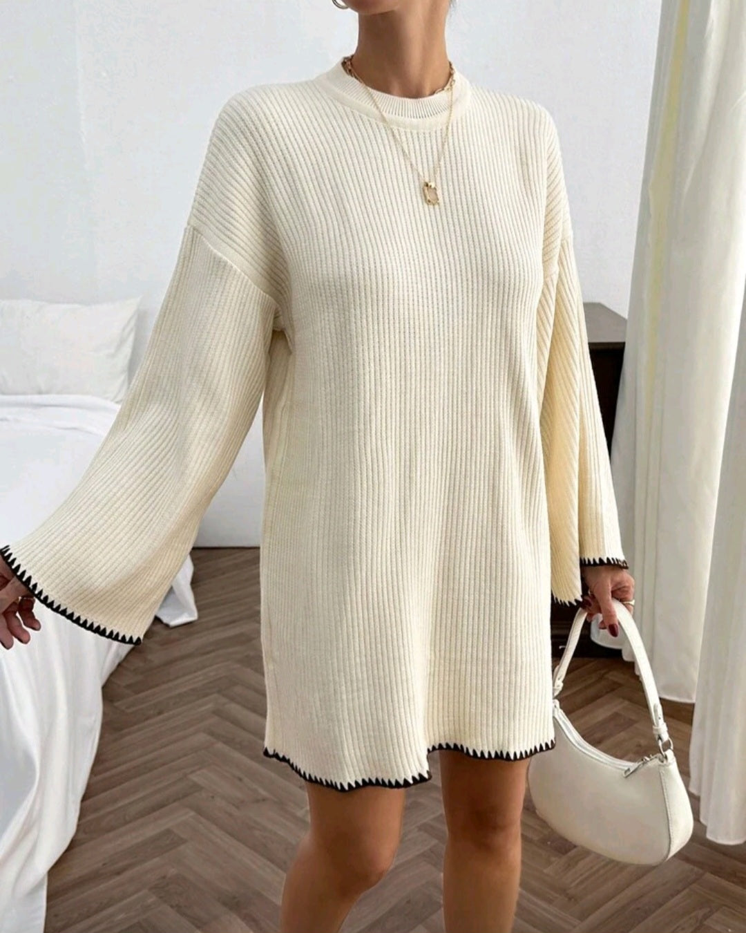 Dlouhý oversize svetřík