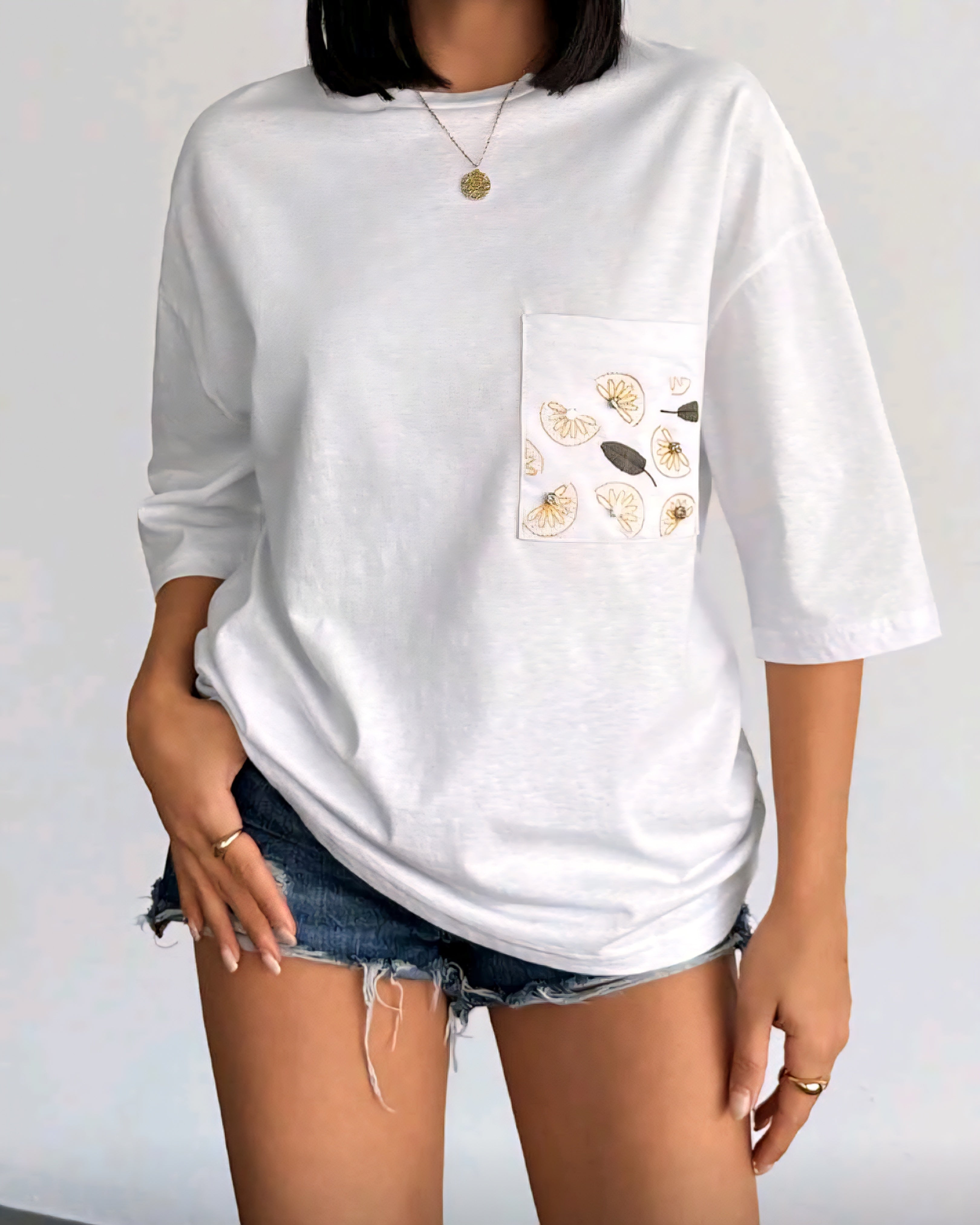 Bílé bavlněné tričko s výšivkou