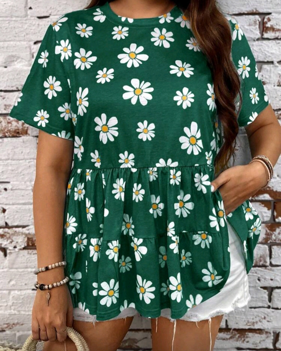 Volná tunika s květy a volánovým lemem