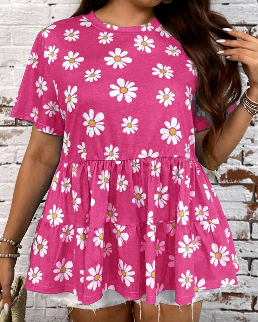 Volná tunika s květy a volánovým lemem