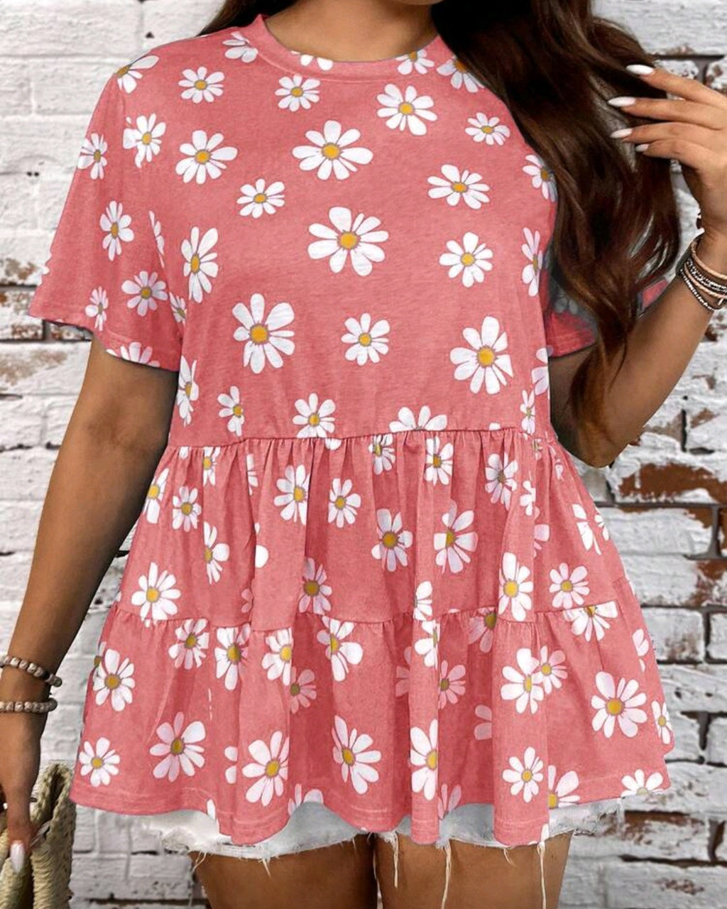 Volná tunika s květy a volánovým lemem