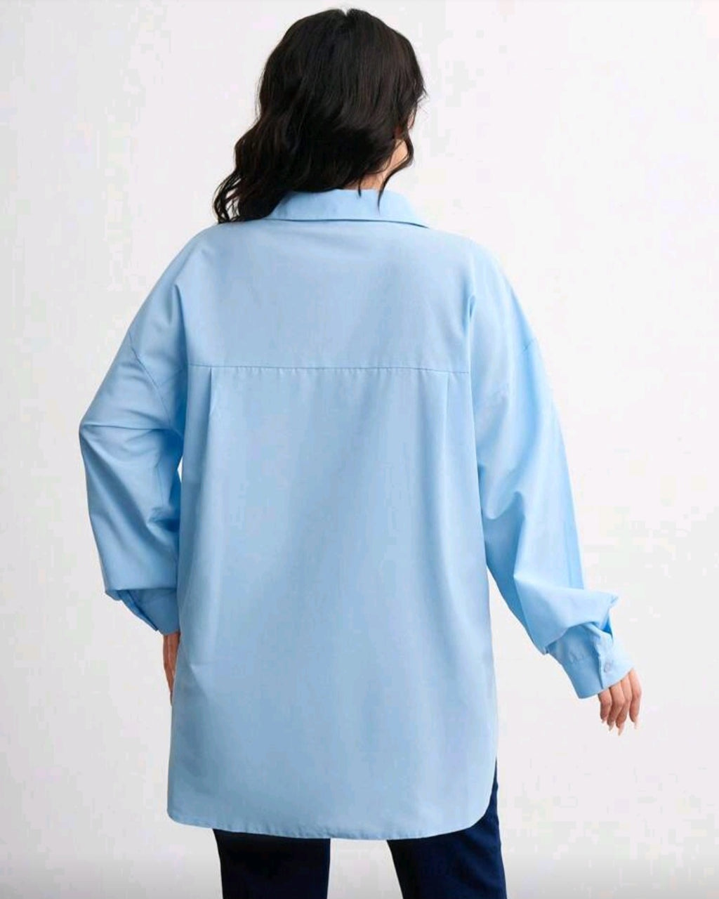 Elegantní halenka s perlami