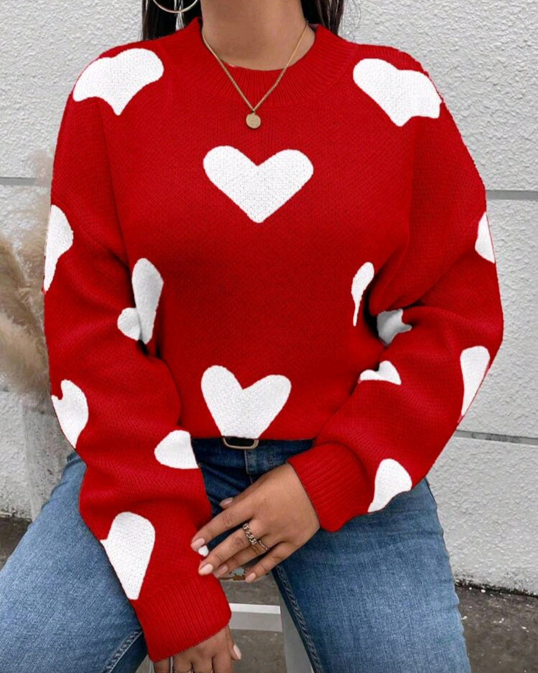 Volný pletený svetr se srdíčky