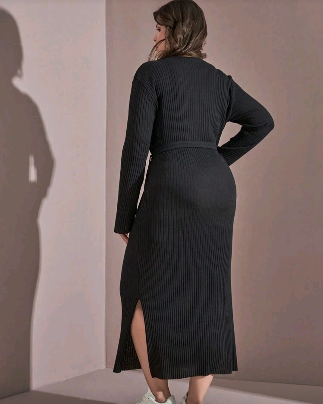 Dámské žebrované šaty s dlouhým rukávem