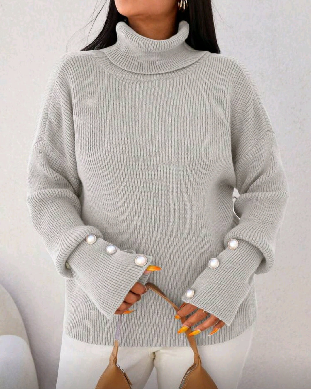 Volný pletený svetr