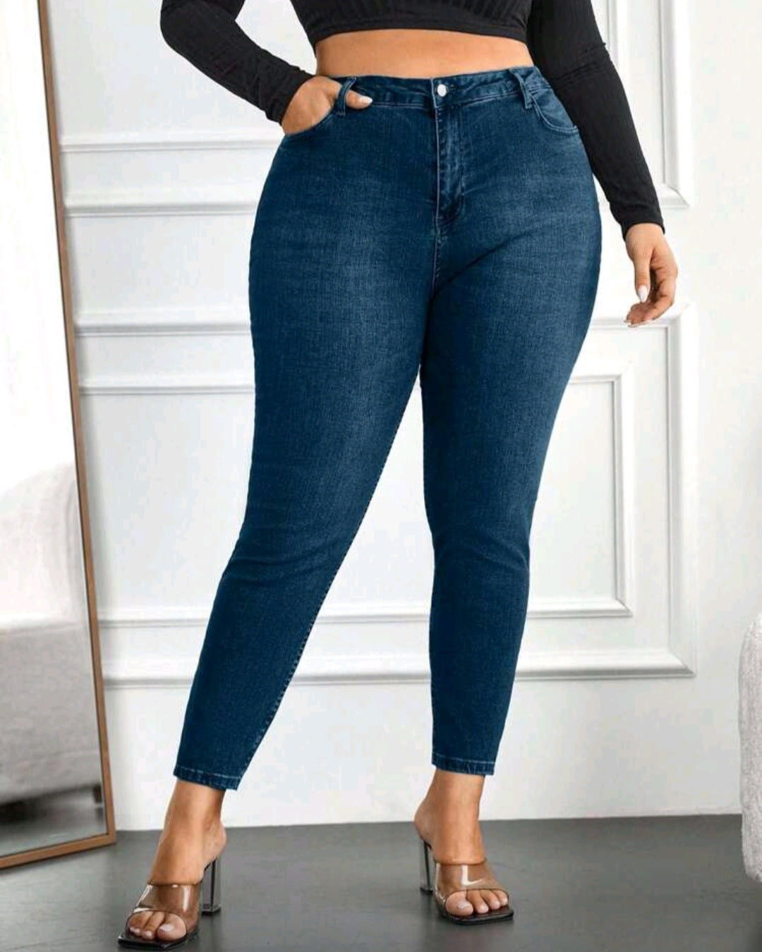 Strečové tmavé džíny