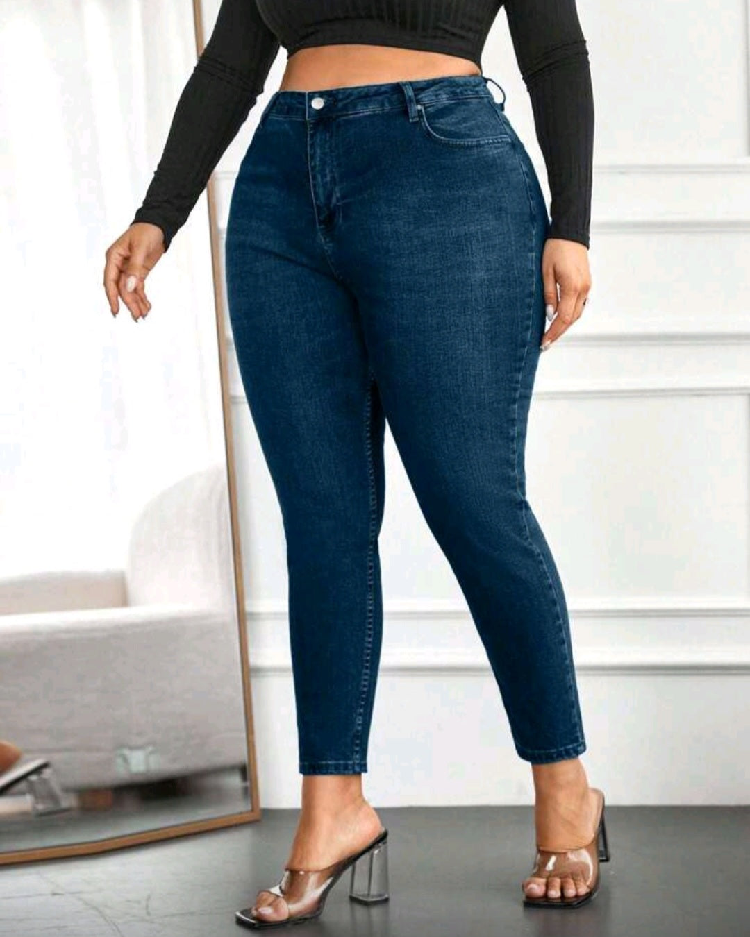 Strečové tmavé džíny